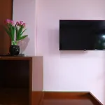 Coconut House Resort