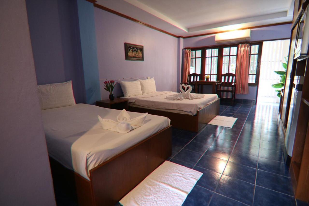 Hotell Coconut House *